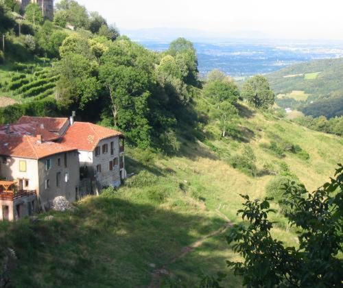 Gites Des Esselards Yzeron Екстер'єр фото